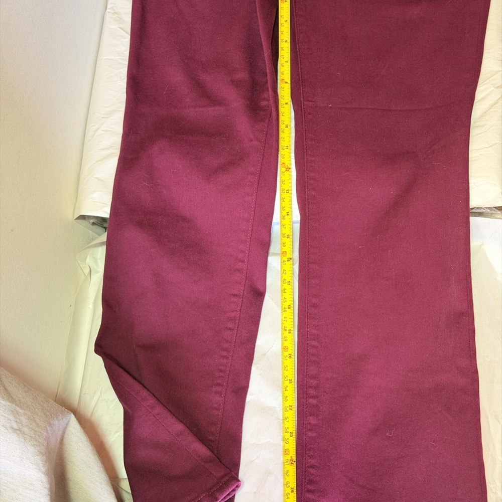 Chico’s Slimming Girlfriend Slim Leg Jeans 4R Burgundy. - Picture 10 of 11
